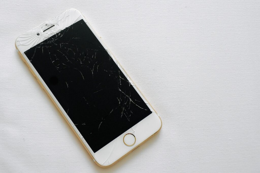 iPhone修理なら、X-repairにお任せください！